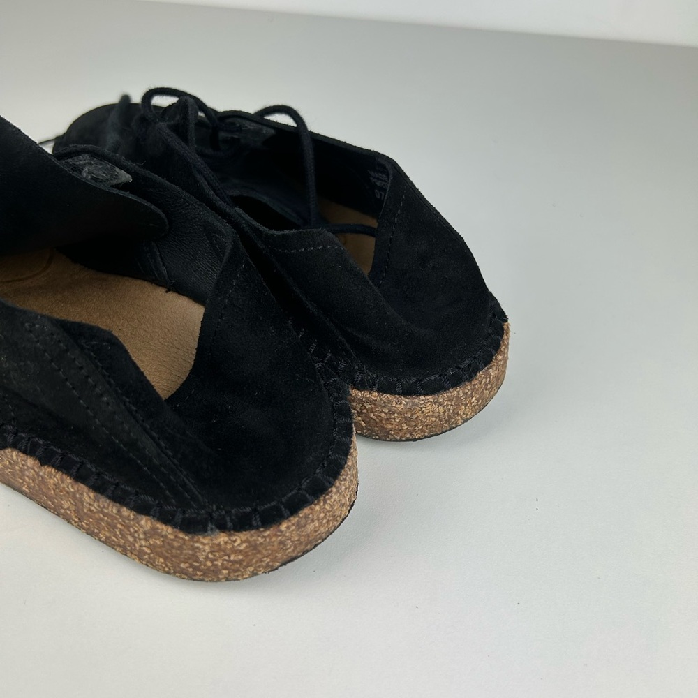 BIRKENSTOCK BLACK WOMENS GARY SUEDE LACE UP SIZE 36
5-5.5  US - Picture 9 of 10